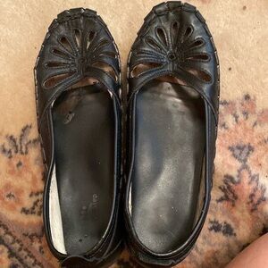 B-LILA Women shoes size 40 (9.5 IS)